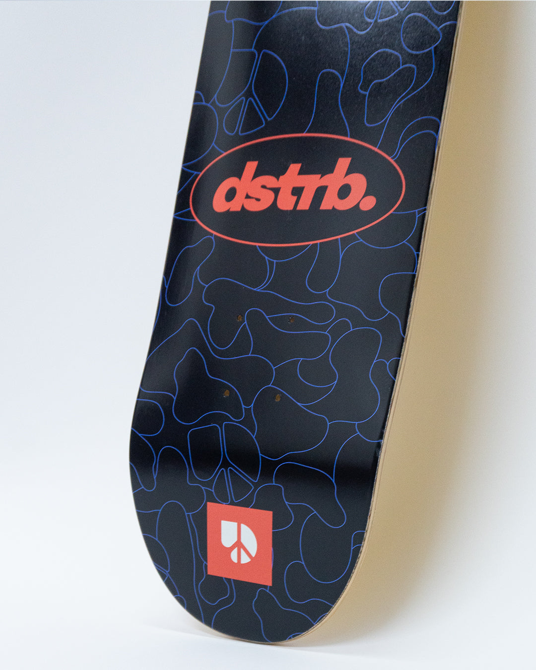 CAMU NEGRO SKATEBOARD